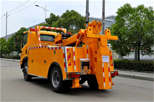 香营乡高速路拖车费